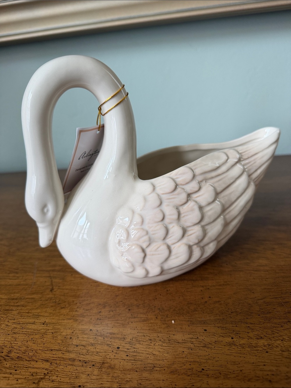 White Ceramic Swan Planter / Vase – Vintage-Inspired Cottage Decor